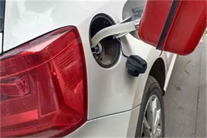 红旗24小时救援车收费标准